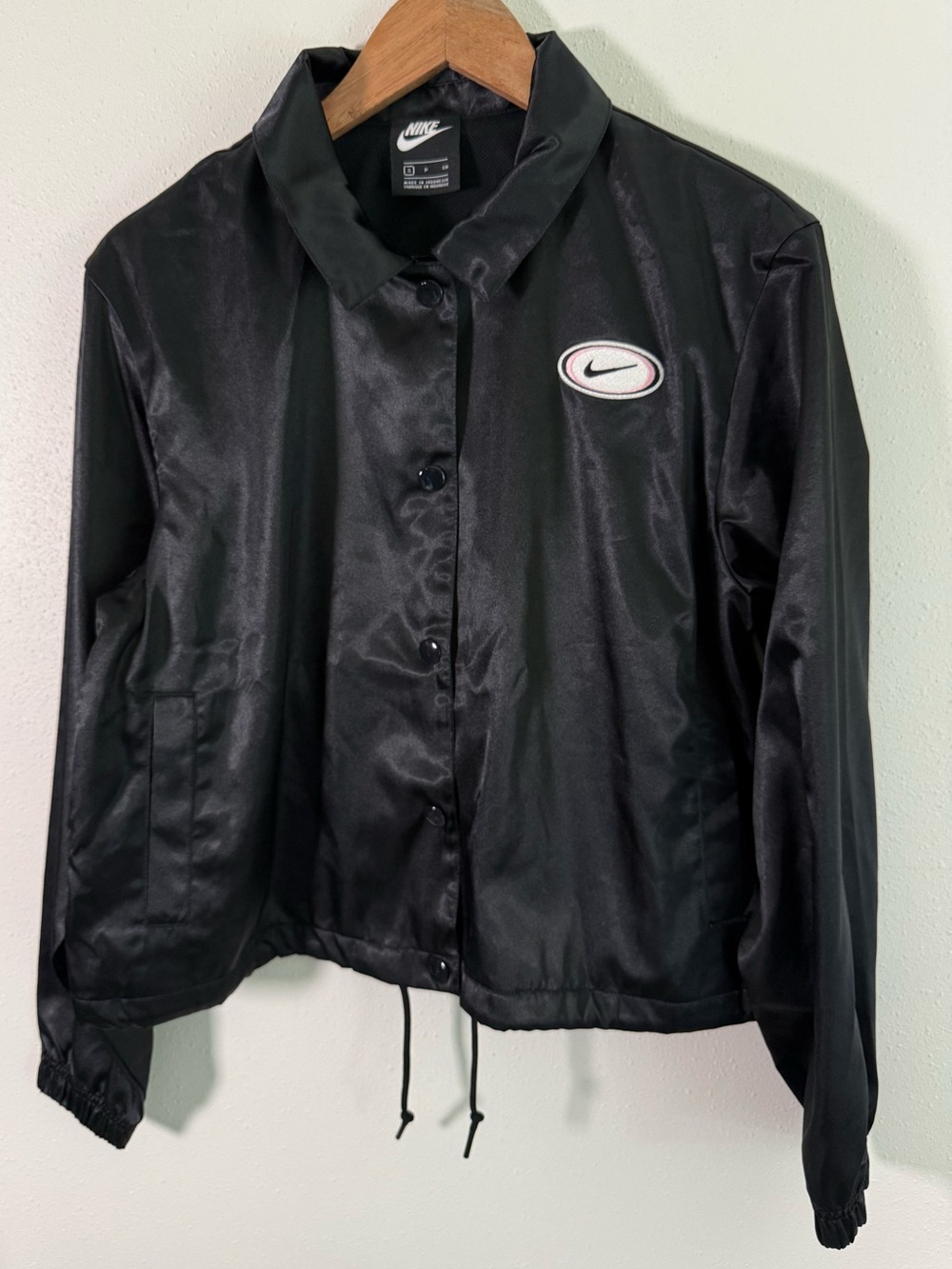 Nike Floral Logo Satin Coaches Jacket Black Cropped Windbreaker Small NWOT - Picture 3 of 8